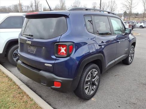 Used 2017 Jeep Renegade Latitude image 7