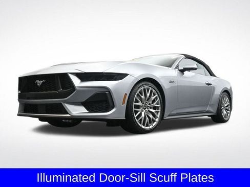 Used 2025 Ford Mustang GT Premium image 30