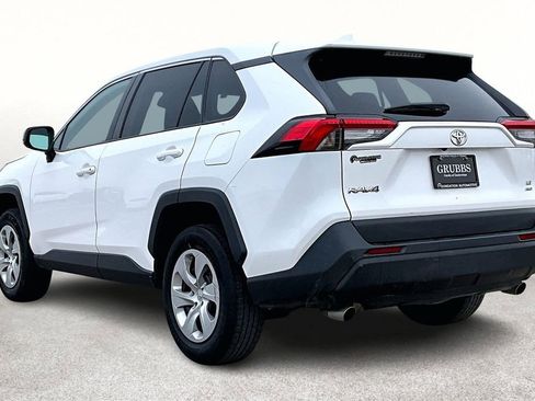 Used 2022 Toyota RAV4 LE image 15