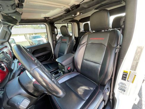 Certified 2022 Jeep Gladiator Rubicon w/ Cold Weather Group image 10