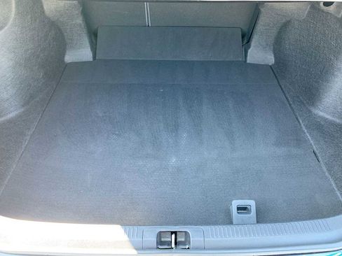 Used 2019 Toyota Camry SE w/ Convenience Package image 24