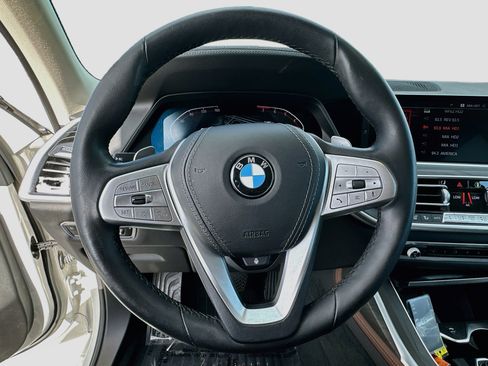Used 2020 BMW X7 xDrive40i w/ Premium Package AWD/4WD image 11