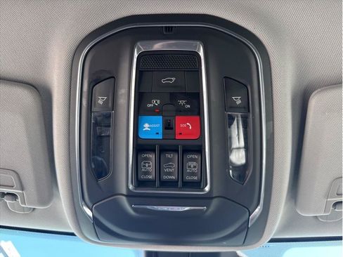 Used 2021 Jeep Grand Cherokee L Limited AWD/4WD image 30