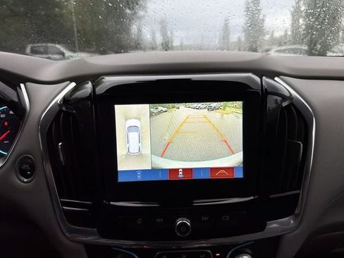 Used 2018 Chevrolet Traverse LT FWD image 30