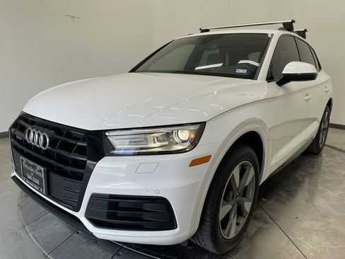 Used 2020 Audi Q5 2.0T Premium w/ Titanium Sport Package image 29