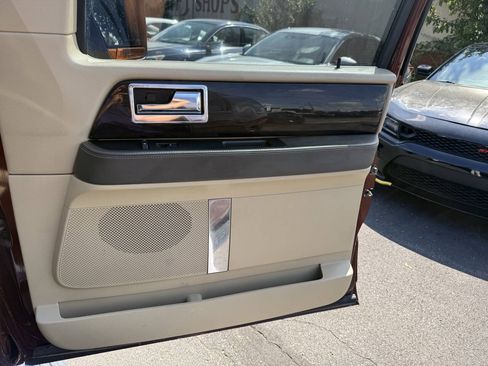 Used 2016 Lincoln Navigator Reserve AWD/4WD image 26