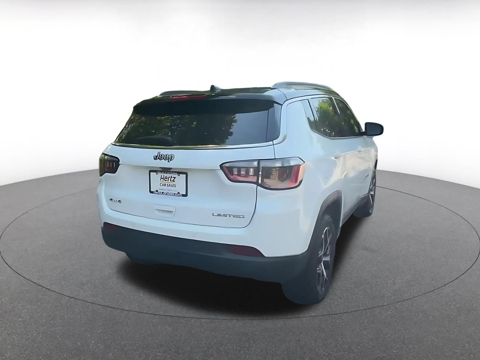 Used 2025 Jeep Compass Limited AWD/4WD image 14