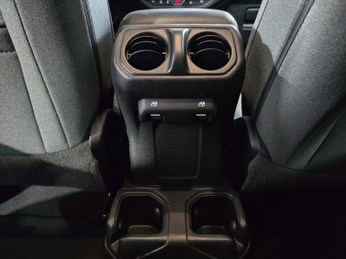 Used 2024 Jeep Wrangler Unlimited Sport AWD/4WD image 28