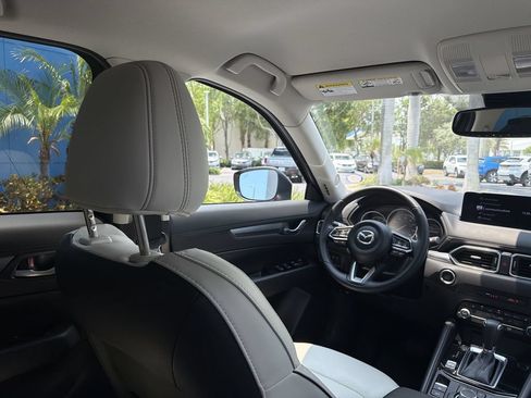 Used 2025 MAZDA CX-5 AWD 2.5 S w/ Preferred Package image 17