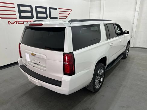 Used 2020 Chevrolet Suburban LT w/ Luxury Package RWD image 8