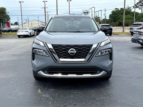 Used 2022 Nissan Rogue Platinum w/ Head-Up Display Package FWD image 2