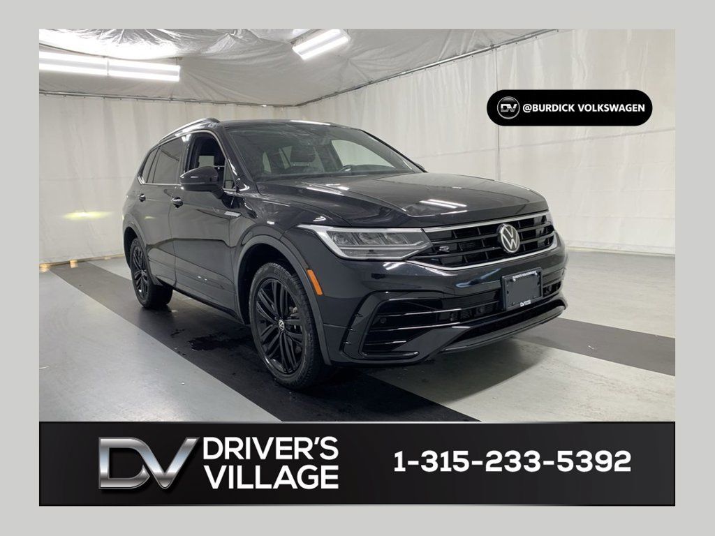 Used 2022 Volkswagen Tiguan SE R-Line AWD/4WD image 1