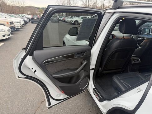 Used 2017 Audi SQ5 Premium Plus w/ Technology Package image 25