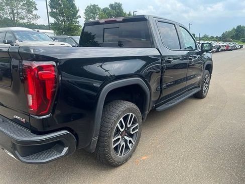 Used 2023 GMC Sierra 1500 AT4 w/ AT4 Premium Package AWD/4WD image 3