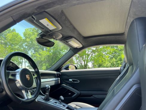 Used 2015 Porsche 911 Carrera RWD image 17
