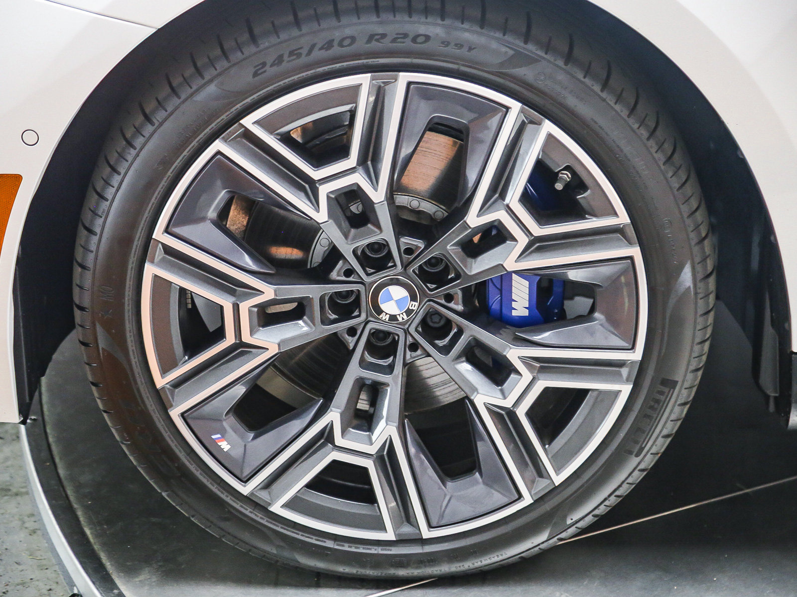 Used 2026 BMW 530i w/ M Sport Package RWD image 10