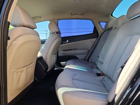 Used 2016 Kia Optima LX image 22