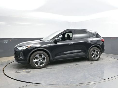 Used 2025 Ford Escape ST-Line Select AWD/4WD image 7