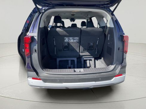 Used 2026 Kia Carnival EX FWD image 9
