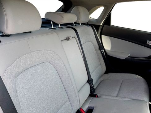 Used 2023 Hyundai Kona SE w/ Cargo Package image 18