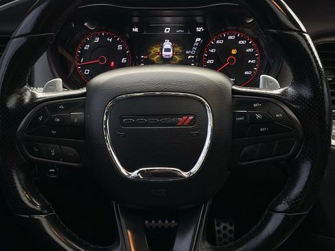 Used 2022 Dodge Charger R/T w/ Blacktop Package image 11