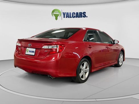Used 2012 Toyota Camry SE image 5