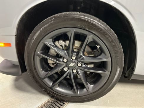 Used 2022 Dodge Challenger GT w/ Driver Convenience Group image 9