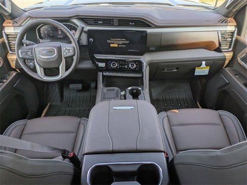 New 2026 GMC Sierra 2500 Denali w/ Denali Reserve Package image 19