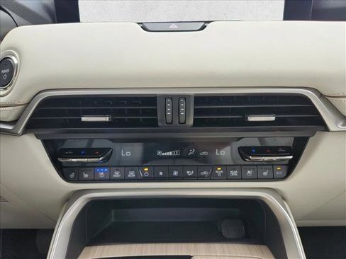 Used 2024 MAZDA CX-90 Plug-In Hybrid w/ Premium Plus AWD/4WD image 22