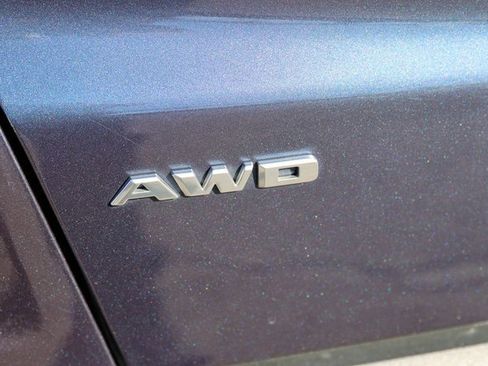 Used 2018 Cadillac XT5 AWD image 8