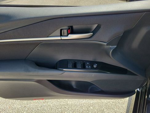 Used 2025 Toyota Camry LE FWD image 15