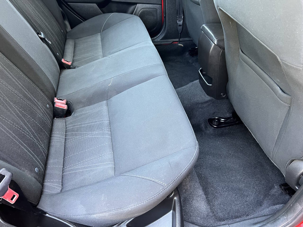 Used 2017 Ford Focus SE FWD image 12