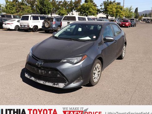Used 2019 Toyota Corolla LE FWD image 1