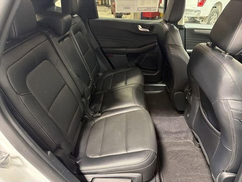 Used 2022 Ford Escape Titanium w/ Class II Trailer Tow Package image 10