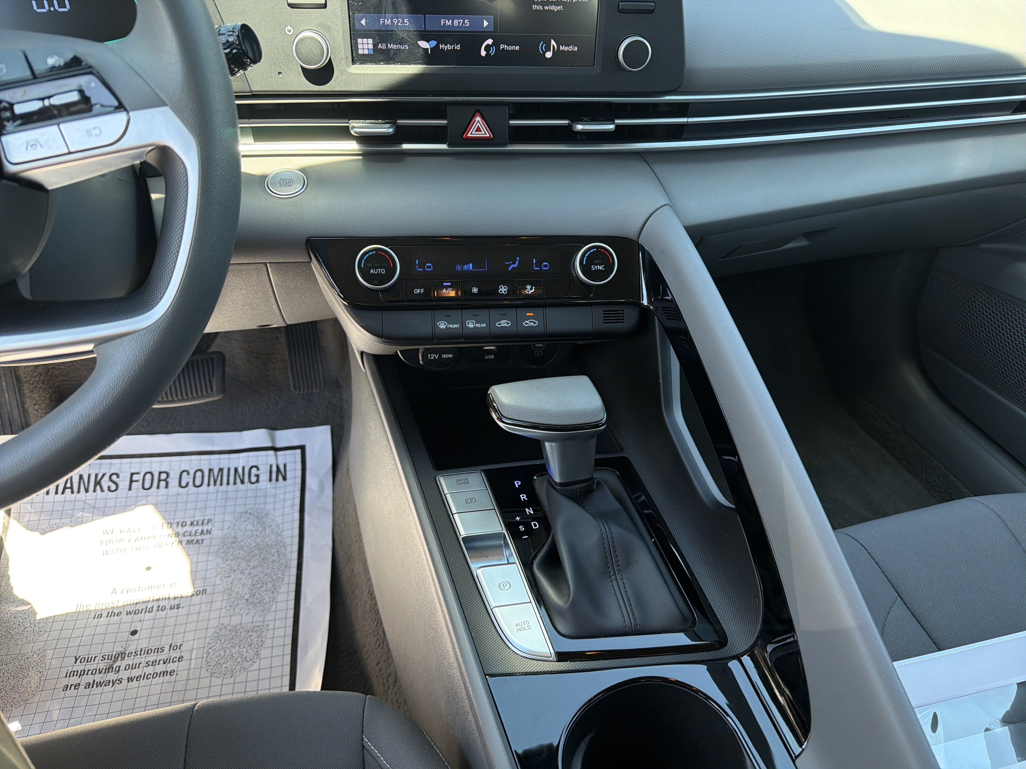 Used 2026 Hyundai Elantra Hybrid FWD image 14