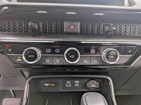 Used 2025 Honda CR-V Sport Touring image 21