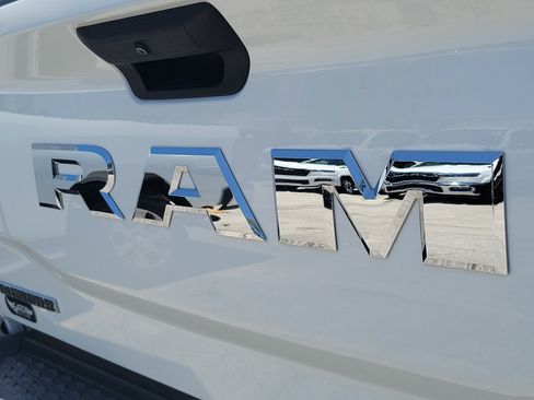 Used 2026 RAM 2500 Big Horn AWD/4WD image 6