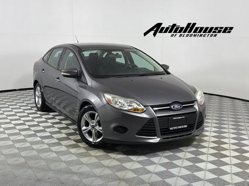 Used 2014 Ford Focus SE FWD image 1