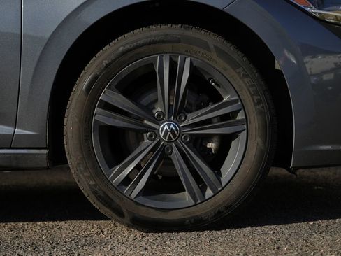 Used 2023 Volkswagen Jetta SE FWD image 12