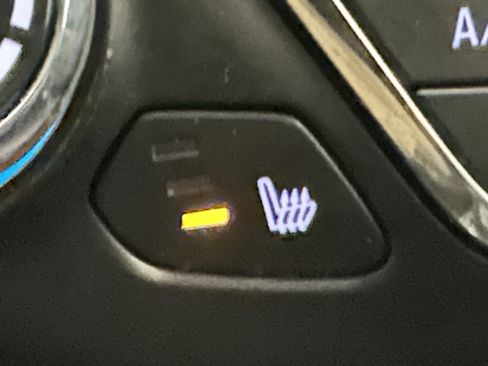 Used 2017 Chevrolet Cruze Premier image 27