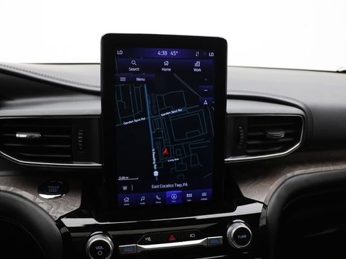 Used 2022 Ford Explorer Platinum w/ Equipment Group 601A image 22