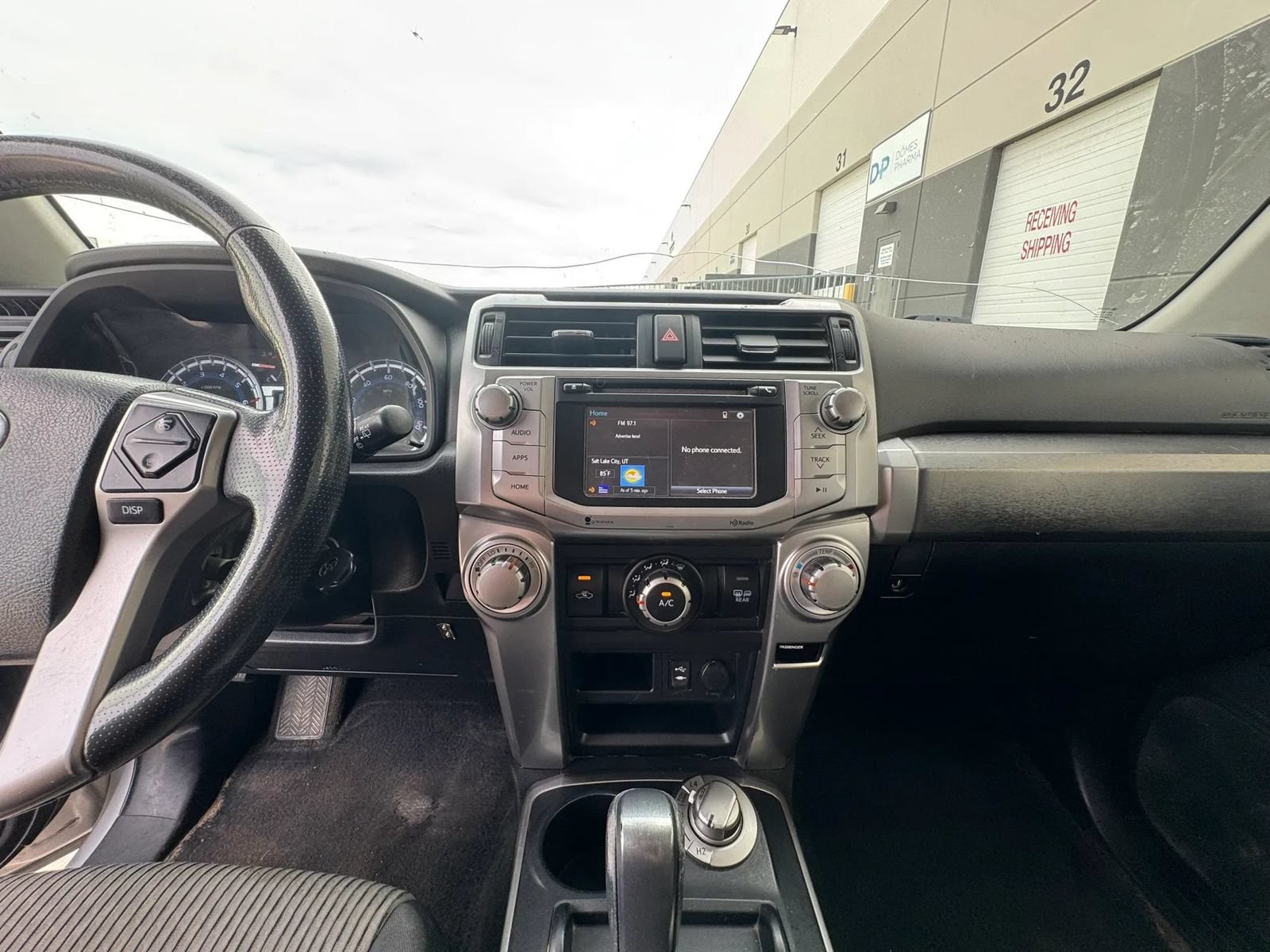 Used 2015 Toyota 4Runner SR5 AWD/4WD image 10