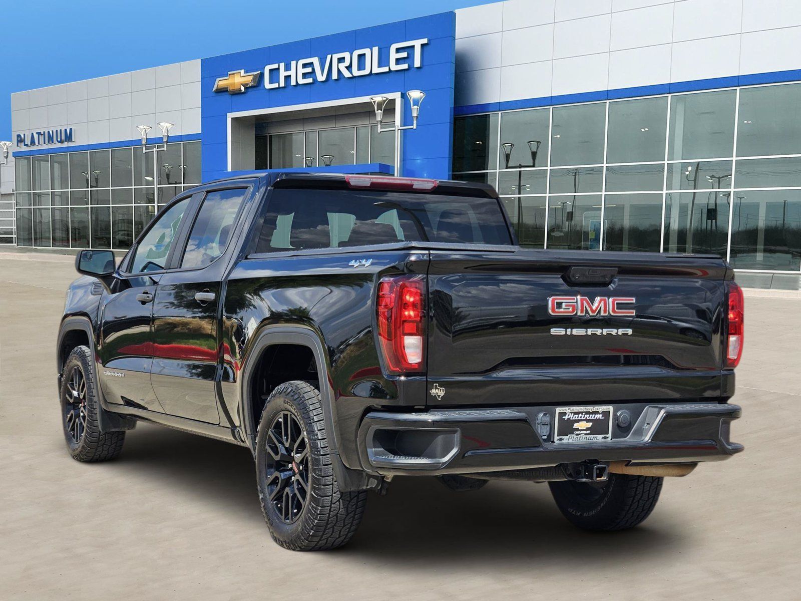 Certified 2023 GMC Sierra 1500 Pro w/ Graphite Edition AWD/4WD image 4