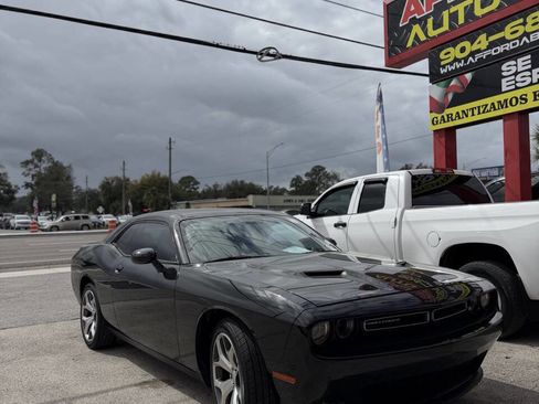 Used 2016 Dodge Challenger SXT Plus image 2