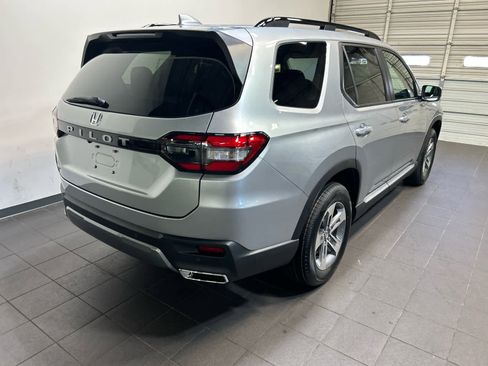 New 2026 Honda Pilot EX-L image 3