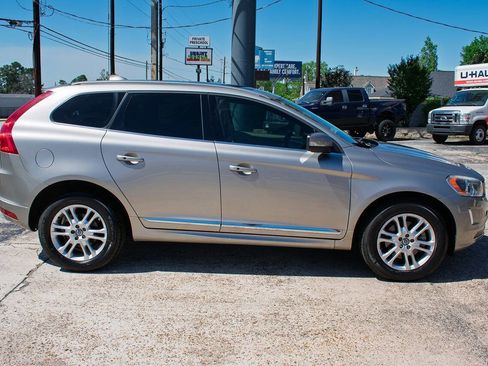 Used 2015 Volvo XC60 T5 Premier image 7