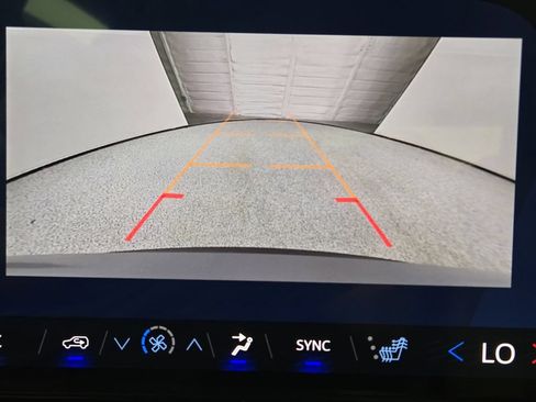 New 2026 Chevrolet Traverse LT w/ Midnight/Sport Edition FWD image 18