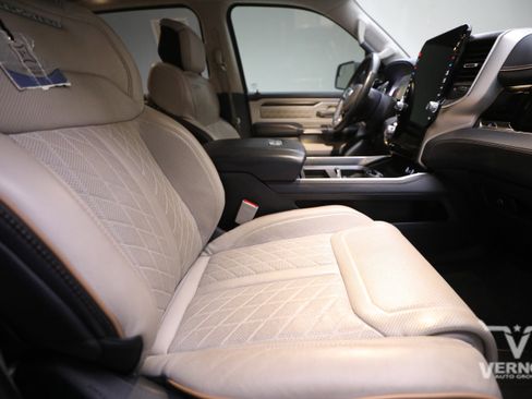 Used 2025 RAM 1500 Tungsten w/ Bed Utility Group AWD/4WD image 11