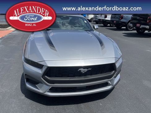 New 2025 Ford Mustang Coupe image 5