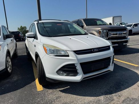 Used 2013 Ford Escape SE FWD image 2